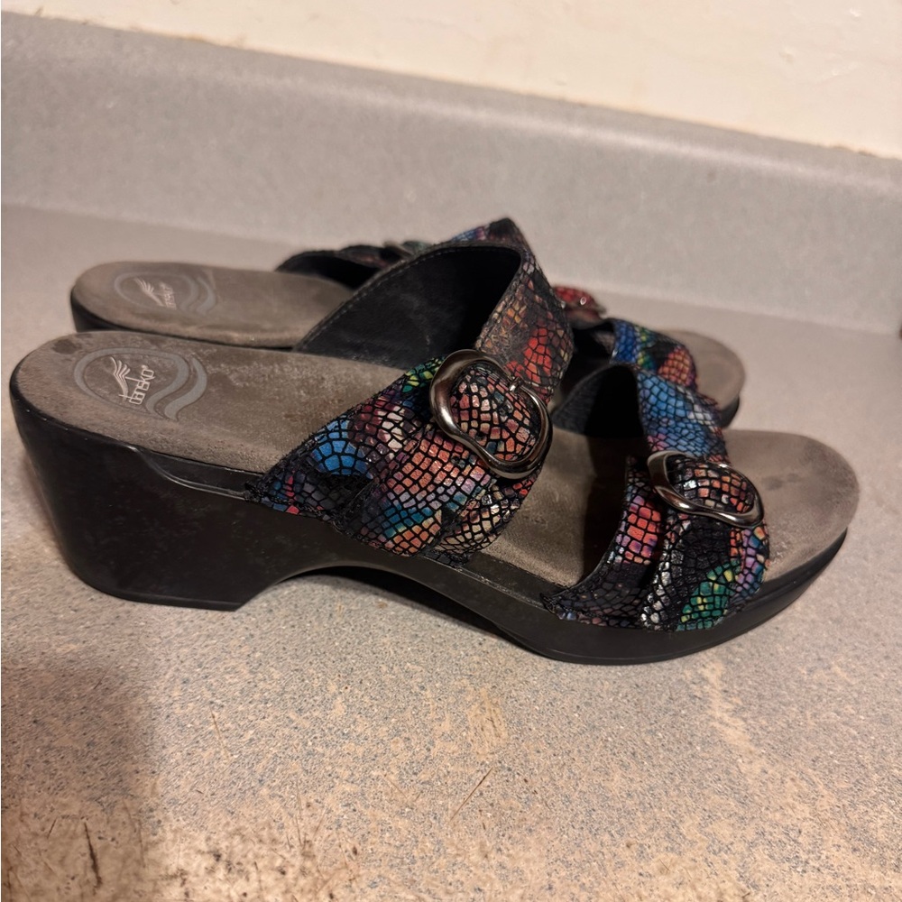 Dansko Sandals size 8.5-9 (39)